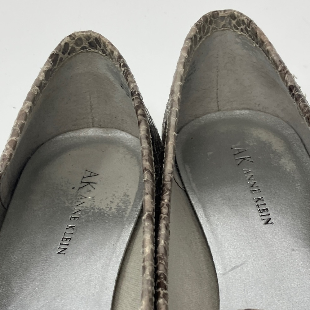 Anne Klein AXEWEN Snakeskin Pattern Loafers - Brown/Taupe Size 7.5M - Picture 12 of 13